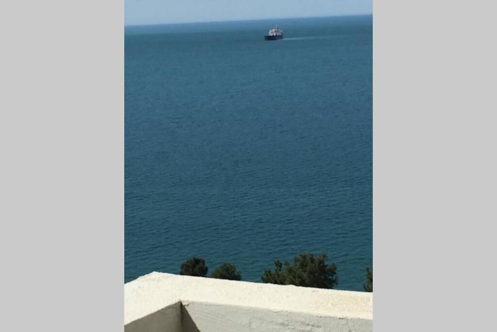 Аппартаменты С Двумя Балконами На Море И Горы Makhinjauri Exterior foto